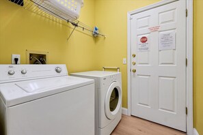 Interior - Joy Awaits | Relax, Recharge & Explore Near Disney (Davenport)