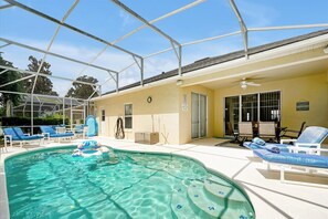 Pool - Joy Awaits | Relax, Recharge & Explore Near Disney (Davenport)