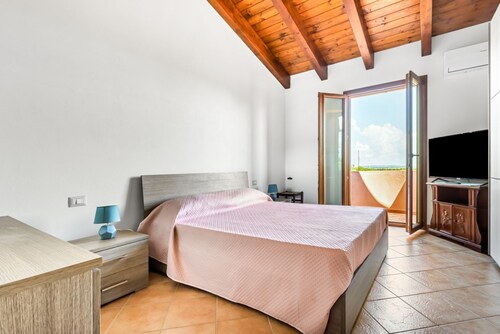 GuestHost - Sweet Home in Portoscuso!