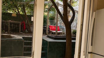Shared Dormitory, 1 Bedroom, Smoking, Garden View | Interior