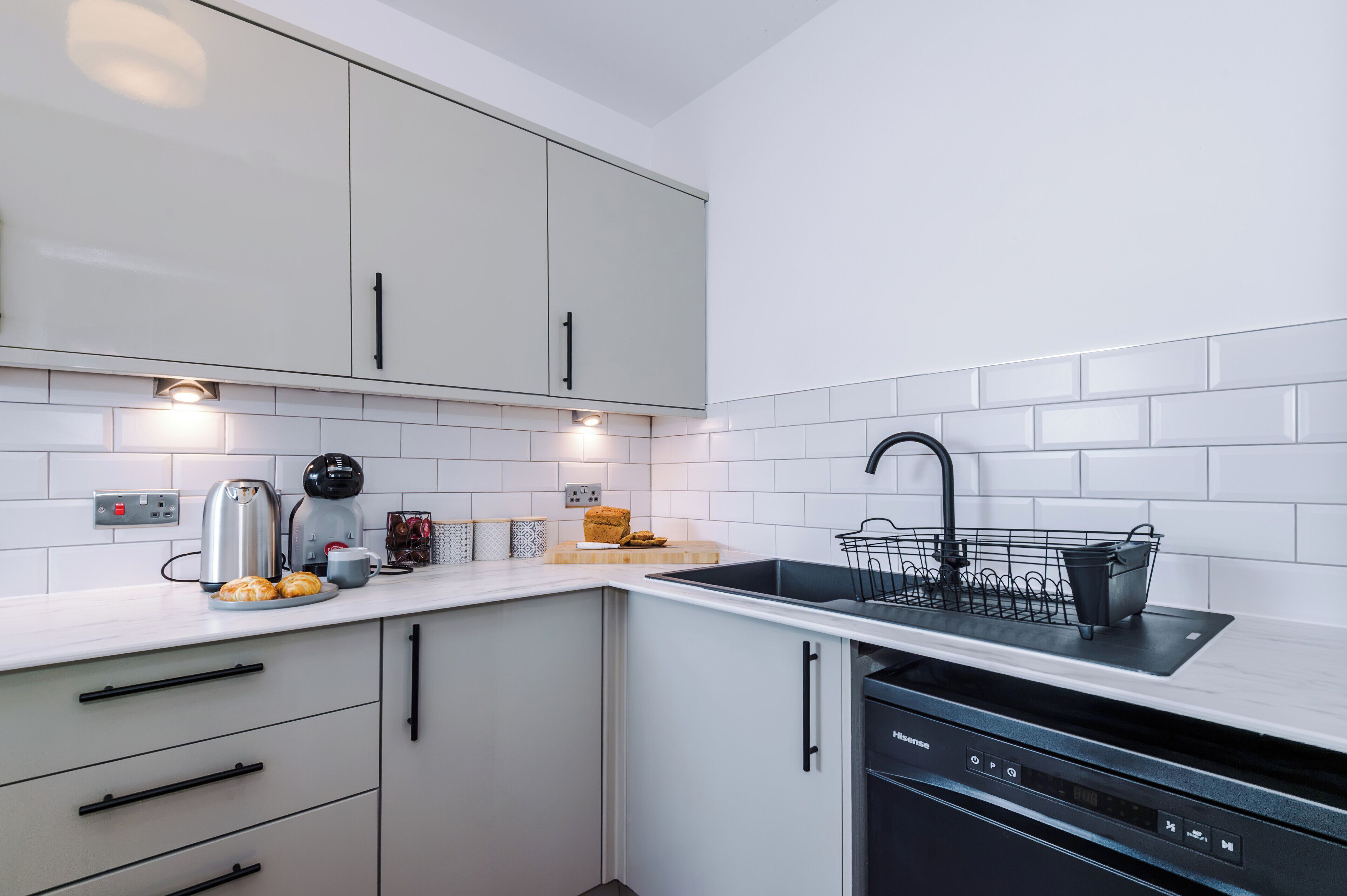 Apartment, 2 Double Beds, Kitchen, Beachside | Private kitchen