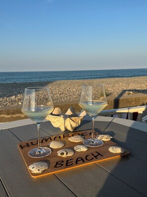 Outdoor dining - Breakaway Oceanfront Beachhouse Humarock EST 1911 (Scituate)