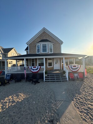 Exterior - Breakaway Oceanfront Beachhouse Humarock EST 1911 (Scituate)