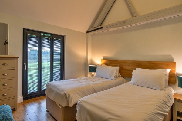 Cottage | 4 bedrooms, individually furnished