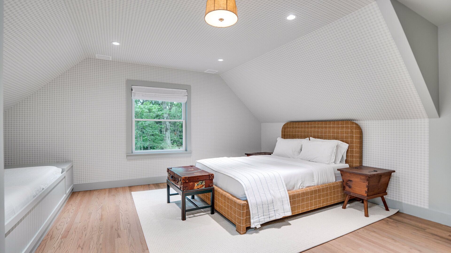 4 bedrooms, Internet, bed sheets
