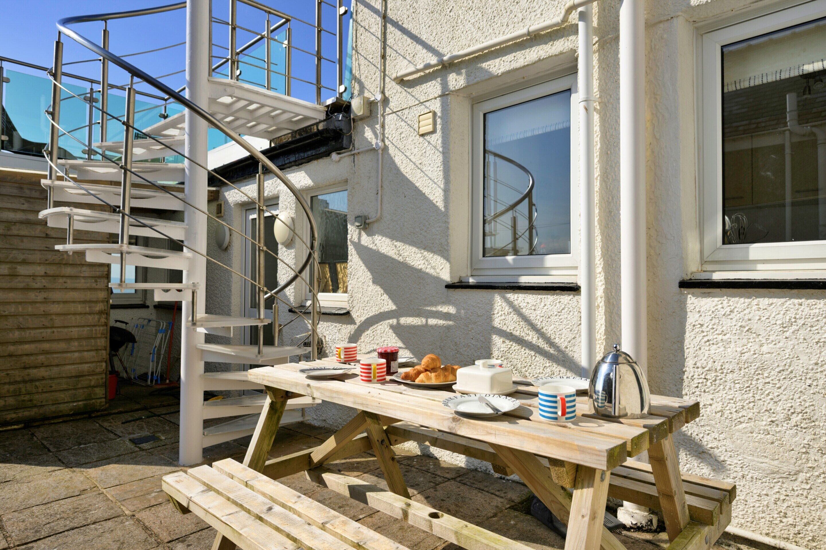 House | Balcony
