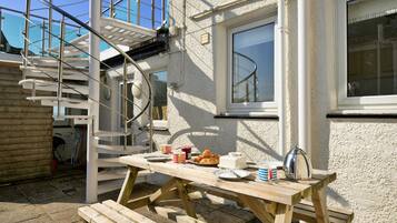 House | Balcony