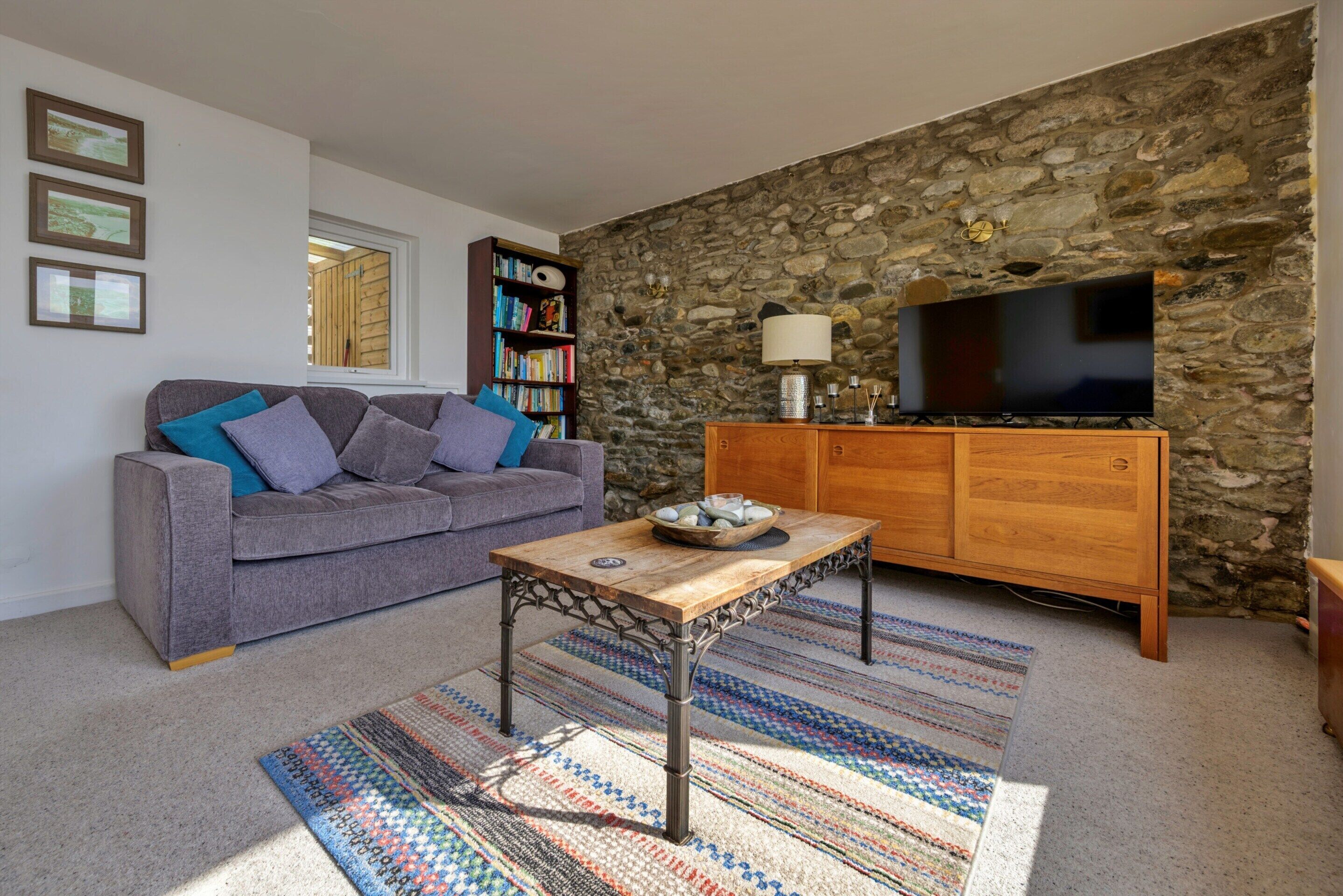 Hus | Oppholdsrom | Peis