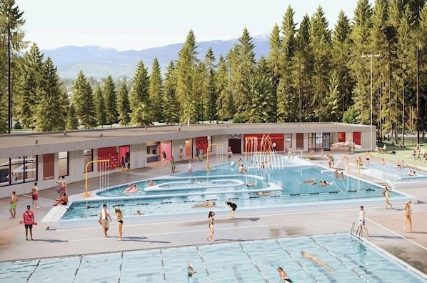 Outdoor pool, a heated pool