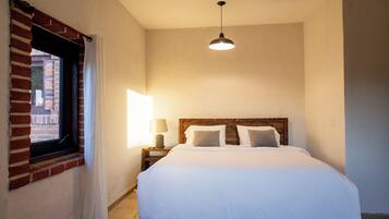 4 chambres, bureau, fer et planche à repasser, Wi-Fi gratuit
