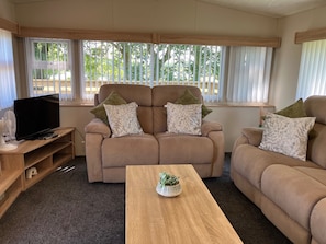 Living area - Static Caravan Sleeps 4 With Indoor Pool (Newton Stewart)