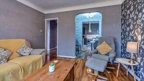 Bungalow | Living room - Holiday Home in Seaside Town of Prestatyn (Prestatyn)