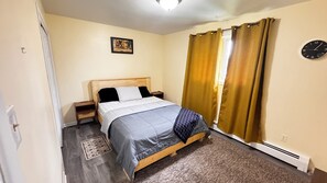 3 habitaciones, tabla de planchar con plancha, wifi y ropa de cama 