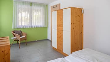 3 chambres, fer et planche à repasser, Wi-Fi, draps fournis