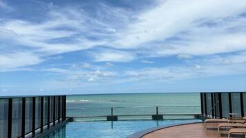 Studio | Kolam renang | Kolam renang outdoor