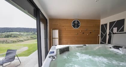 Bed & Breakfast „Chambre Les 3 Marmottes“ mit Seeblick, Gemeinschaftsterrasse & WLAN