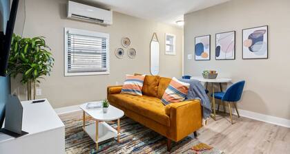 Stylish 1BR | A+ Location, Parking, Laundry