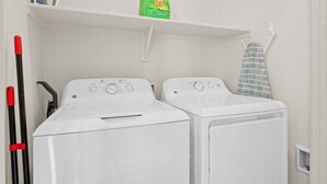 Unclassified image, 2 of 50, button - 3BR Tempe Gem - Pool, King Beds, Gym, ASU Nearby (Tempe)