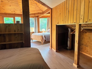 1 habitación, escritorio, wifi gratis y ropa de cama