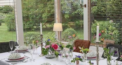 "Galerie" Vacation Home – An Artistic Country House for Special Vacation Moments