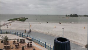 Apartment | View from property - Sun-facing Apartment With Ijsselmeer Views (Makkum)