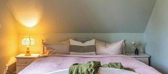Charming "Scheune" Vacation Home – Country Charm in a Painter's Studio