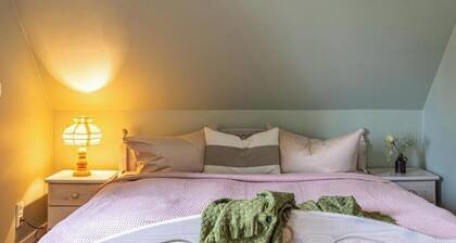 Charming "Scheune" Vacation Home – Country Charm in a Painter's Studio