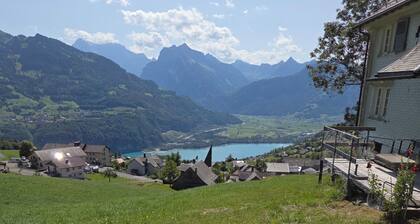 Fantastic 4-bedroom chalet in Amden with mountain and lake view - Casa Respiro