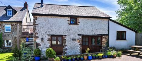 Cottage | Exterior
