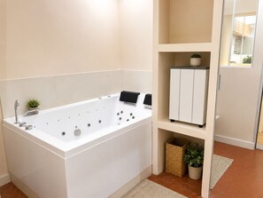 Bathroom - Appartement au Panier • Clim • 4 pers (Marseille)