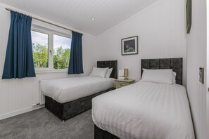 Chalet | 3 bedrooms, iron/ironing board - Scenic Perthshire Chalet With Sauna (Perth)