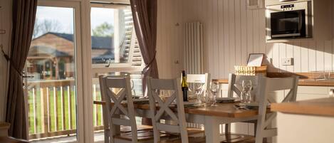 Chalet | Dining