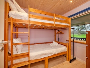 House | 3 bedrooms - Eco Norfolk Golf Lodge With Pool (Great Yarmouth)