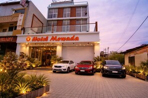 Fachada da propriedade