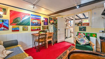 Cottage | Living room