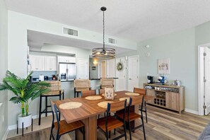 Dining - Summerwind West 804 (Navarre)