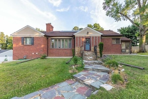 Exterior - Cozy 3BR Suite w/ Private Entry • Mins to DC & UMD (Silver Spring)