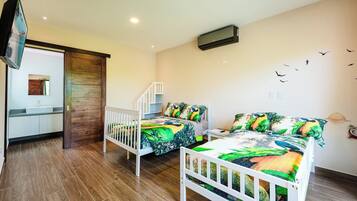 4 bedrooms, Internet, bed sheets