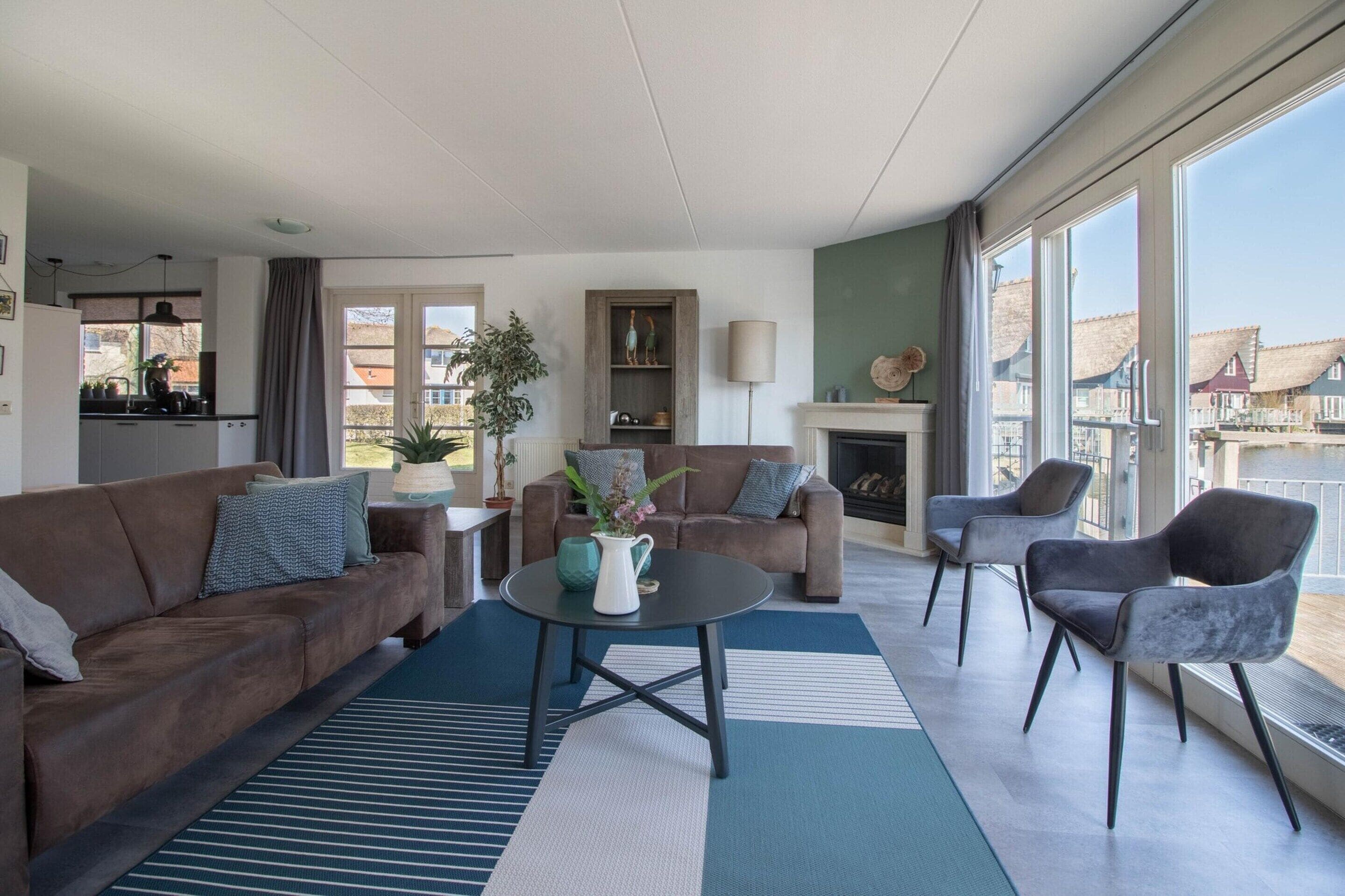 House | Living room