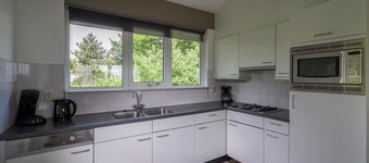 Comfortable Bungalow Stay by the Water