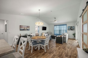 Interior - Coastal Cottage | Golf Cart & Near Sawgrass (Wildwood)