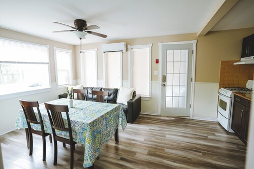 Complex Unit 2 – Ground Level, Lakefront