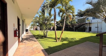 Hotel y Jardín Las Asadas Bar & Grill