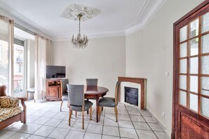 Dining - NIDUSUEST - Spacieux appartement (Nice)