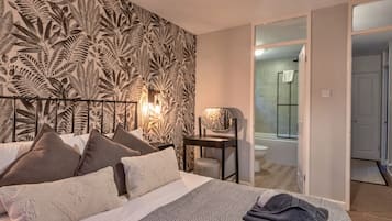 House | 3 bedrooms, iron/ironing board
