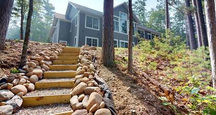 Lakefront Luxury, Dock, Game Room & Screened Porch