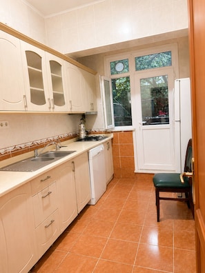 Shared Dormitory, 1 Bedroom, Smoking | Interior - Room-quiet Single Room Near Seaside - Di (Istanbul)