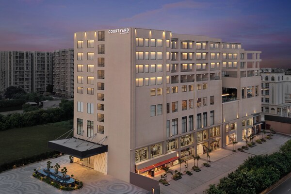 Courtyard By Marriott Ghaziabad India - 加濟阿巴德