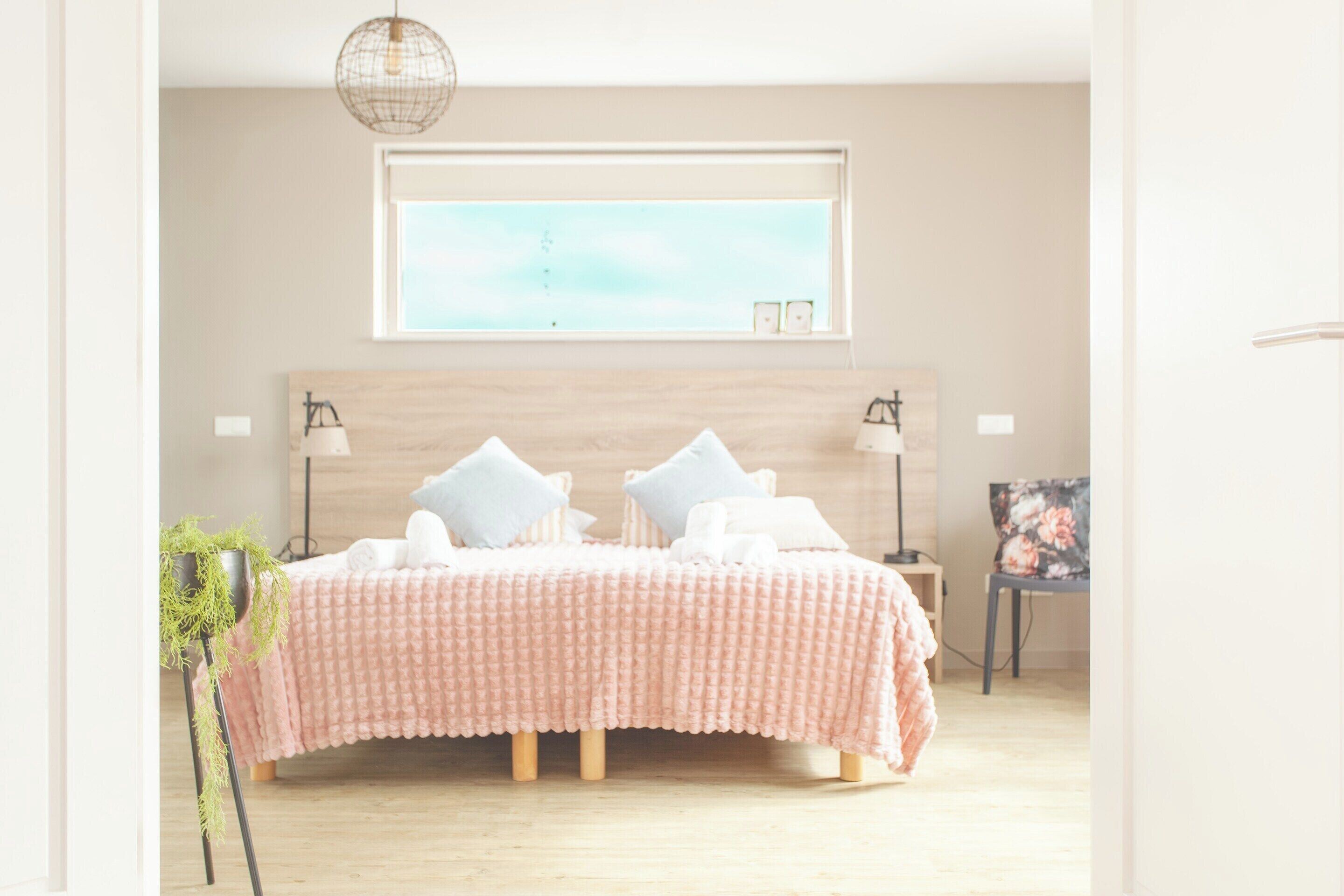 Appartement | 2 chambres, fer et planche à repasser, ameublement unique