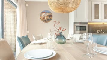 Apartment | Dining